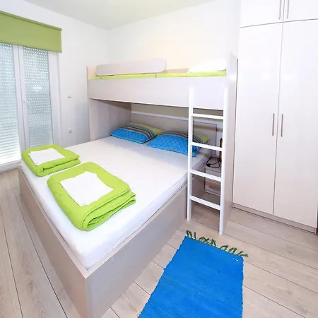 Apartman Majda 2 Apartment