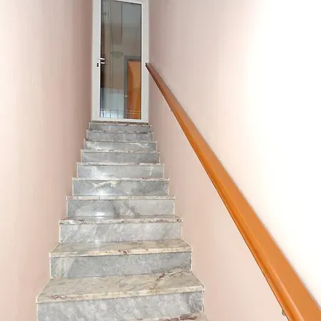 Apartamento Apartman Majda 2 *