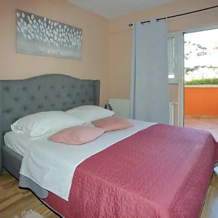 Apartman Majda 2 Apartment *